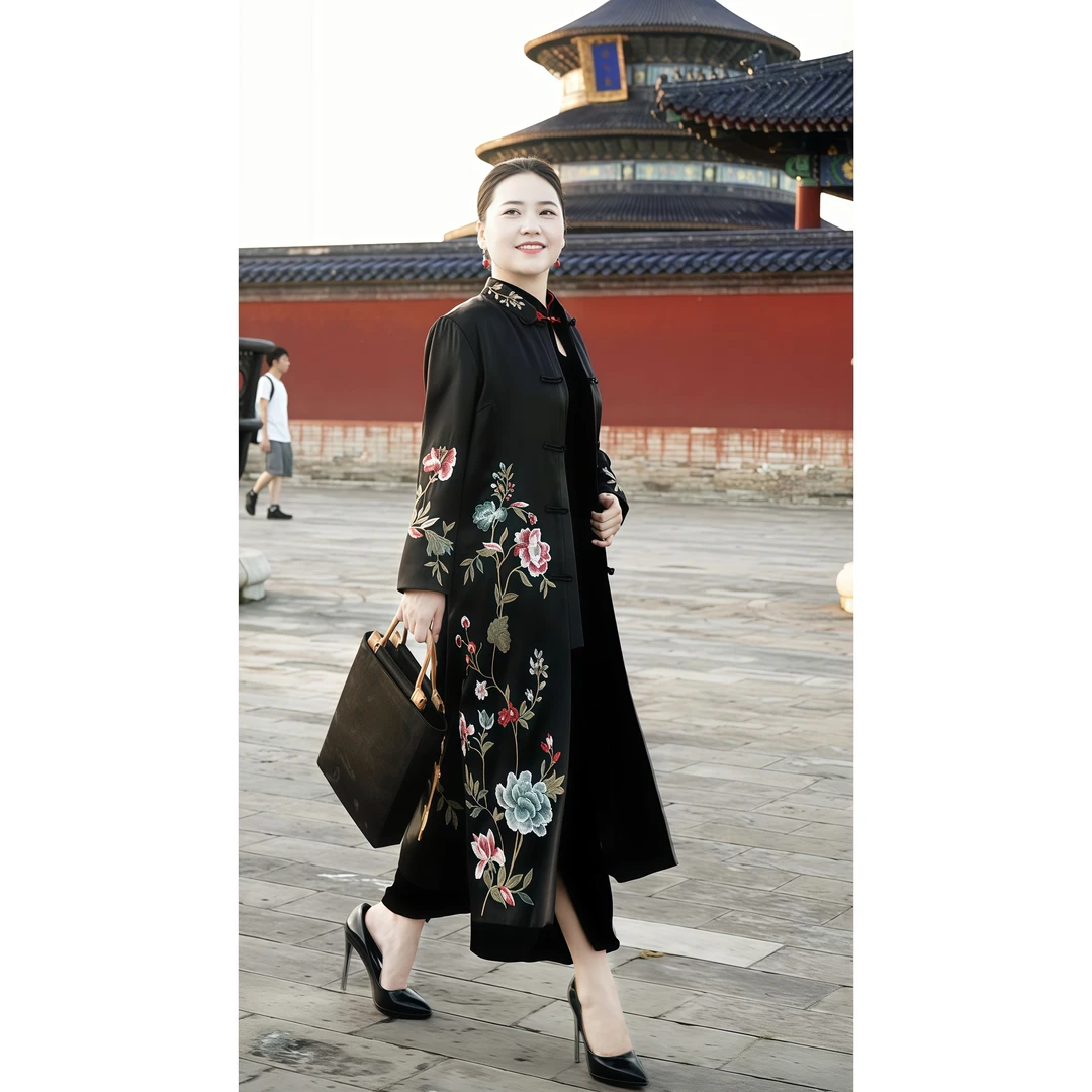 美爱《繁花似锦》人气爆款刺绣提花醋酸立领秋冬新款中国风长款