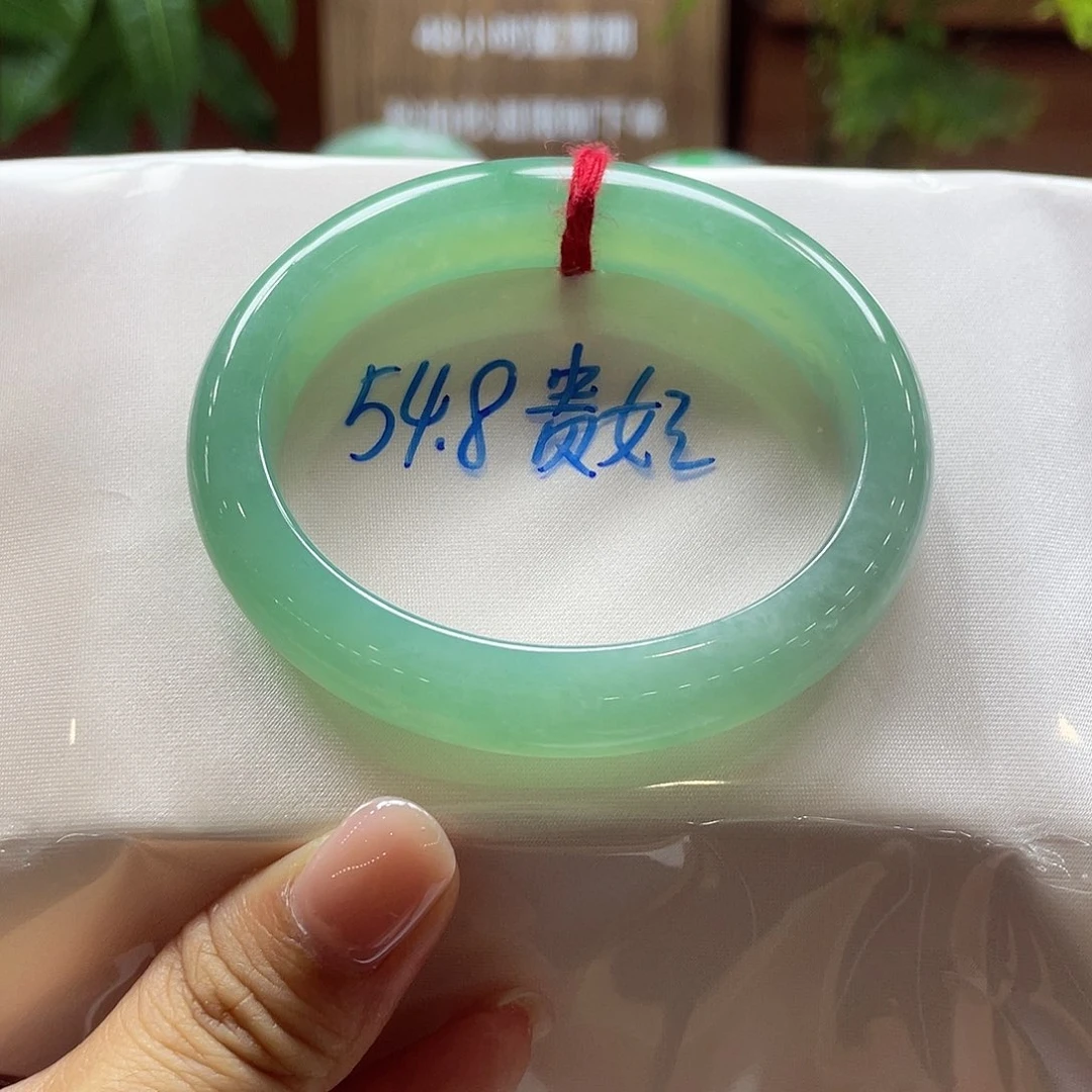 翡翠未镶嵌手镯30 号链接