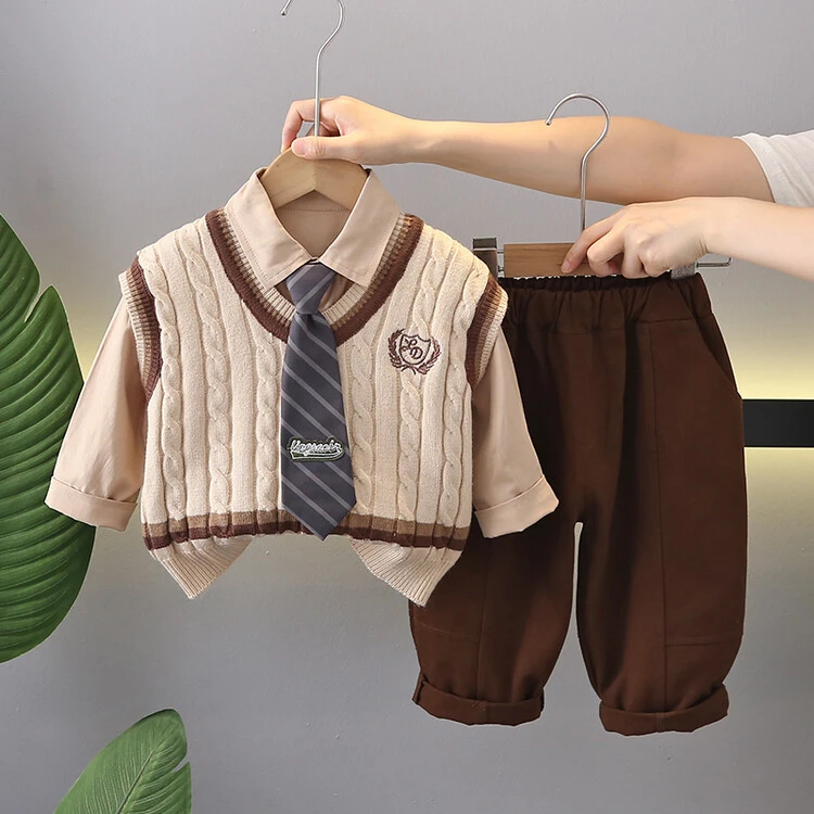 2024春秋款新款0-4岁中小童男童女童绣花标毛衣马甲儿童三件套