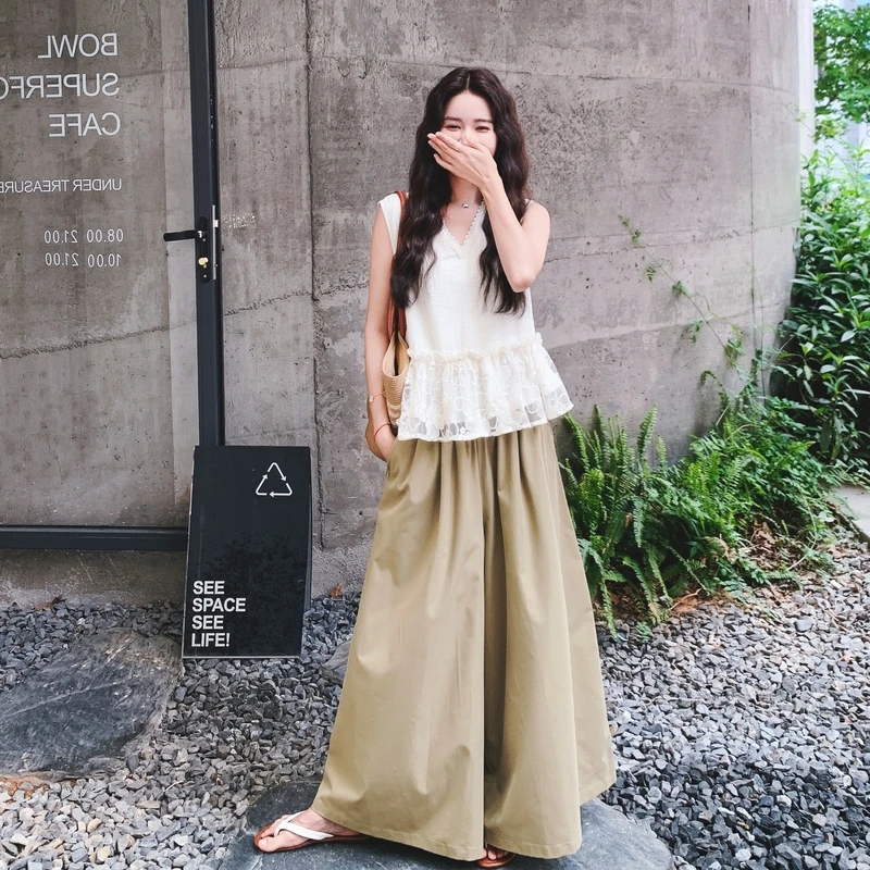 松弛感休闲穿搭套装裤女2025年夏季新款蕾丝拼接背心阔腿裤两件套