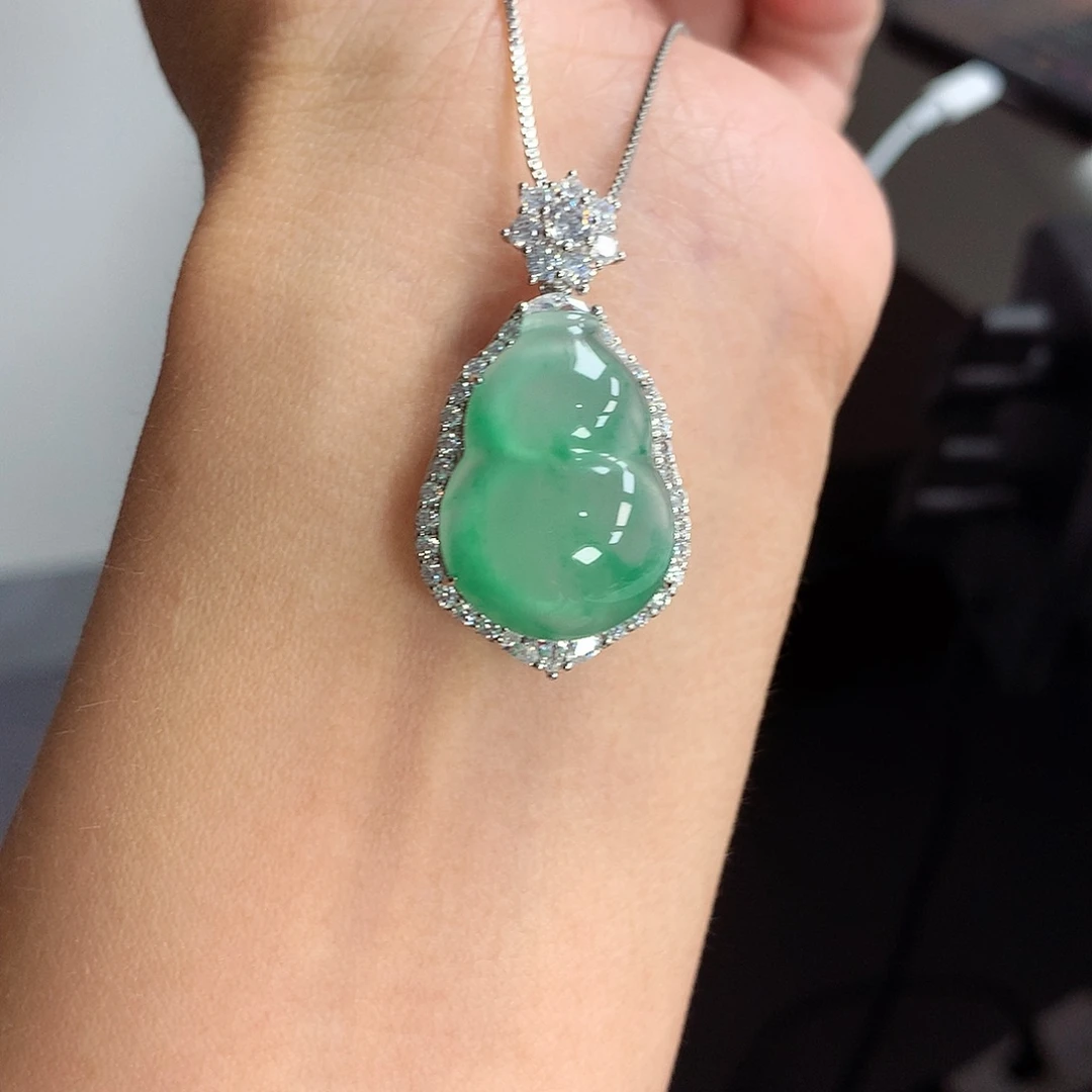 未镶嵌吊坠石英质玉（非洲翠）