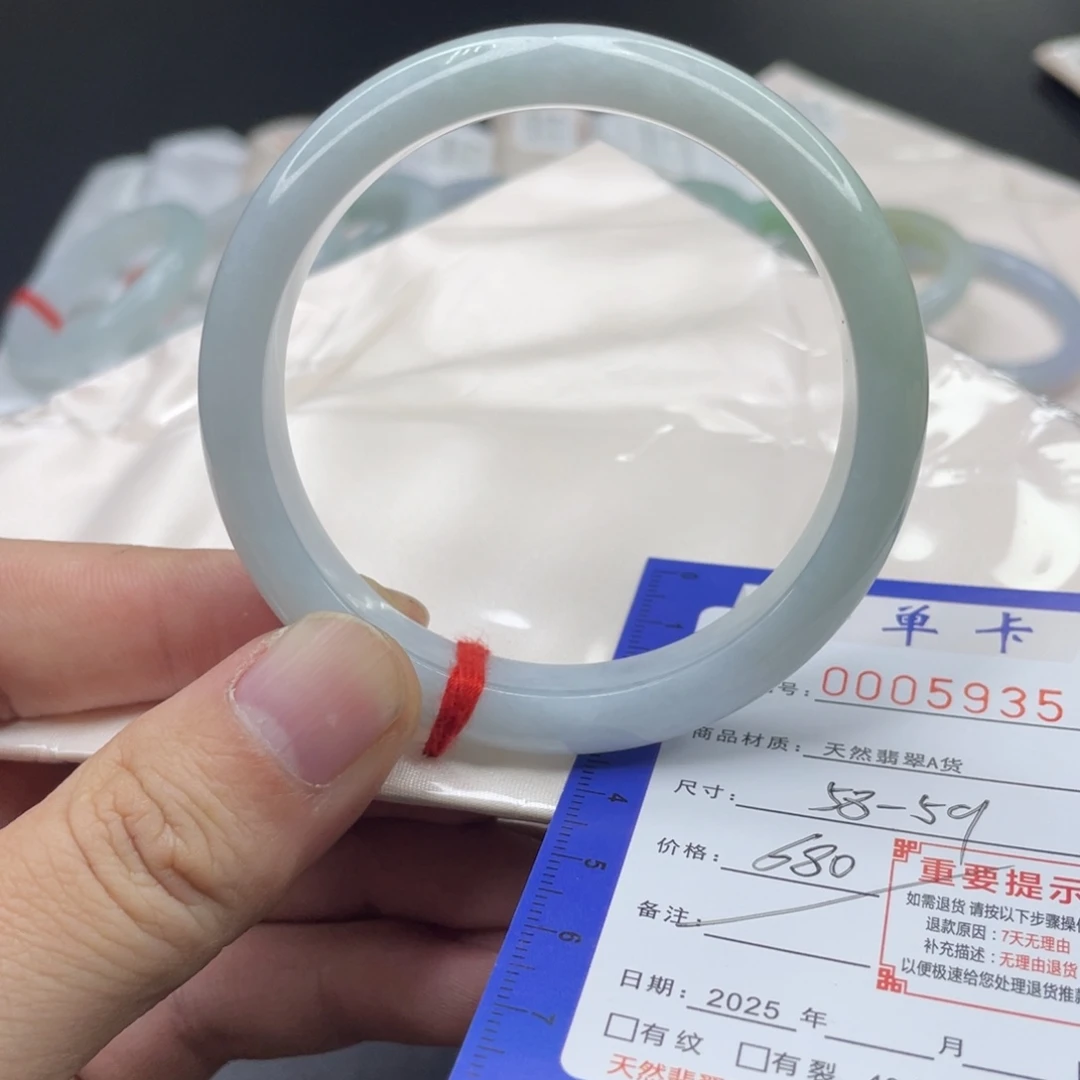 翡翠未镶嵌手镯翡翠手镯