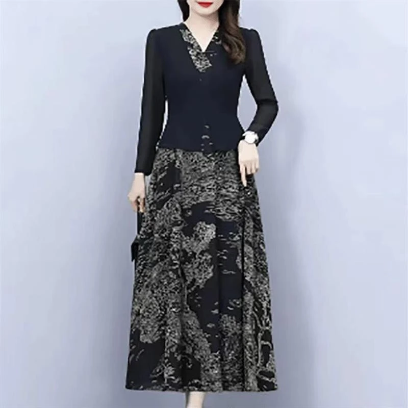 恒源祥彩羊假两件妈妈装长袖连衣裙2025春款时尚显瘦拼接V领中老