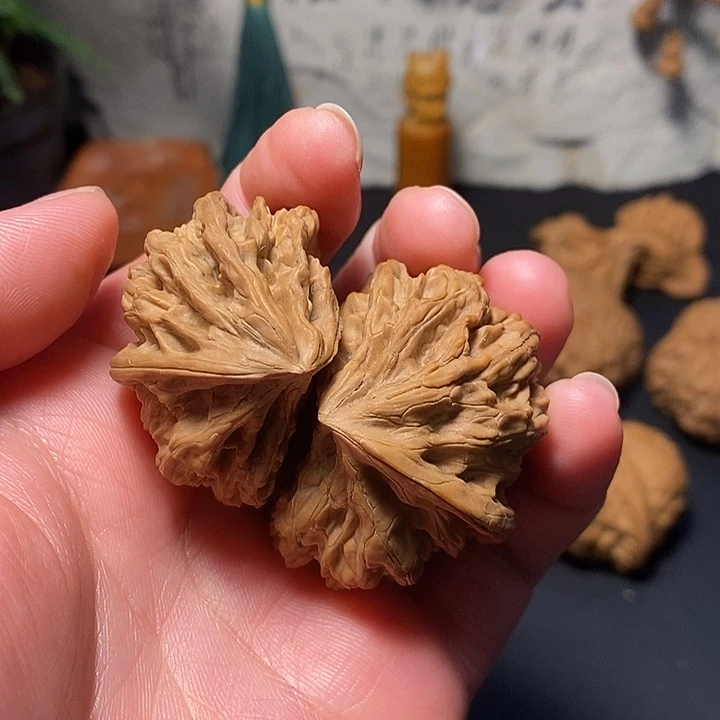 文玩核桃吊坠全品半臂江山