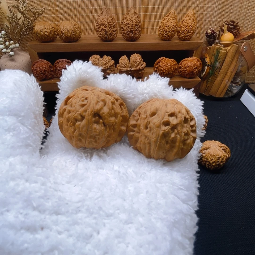 核桃把件白狮子41