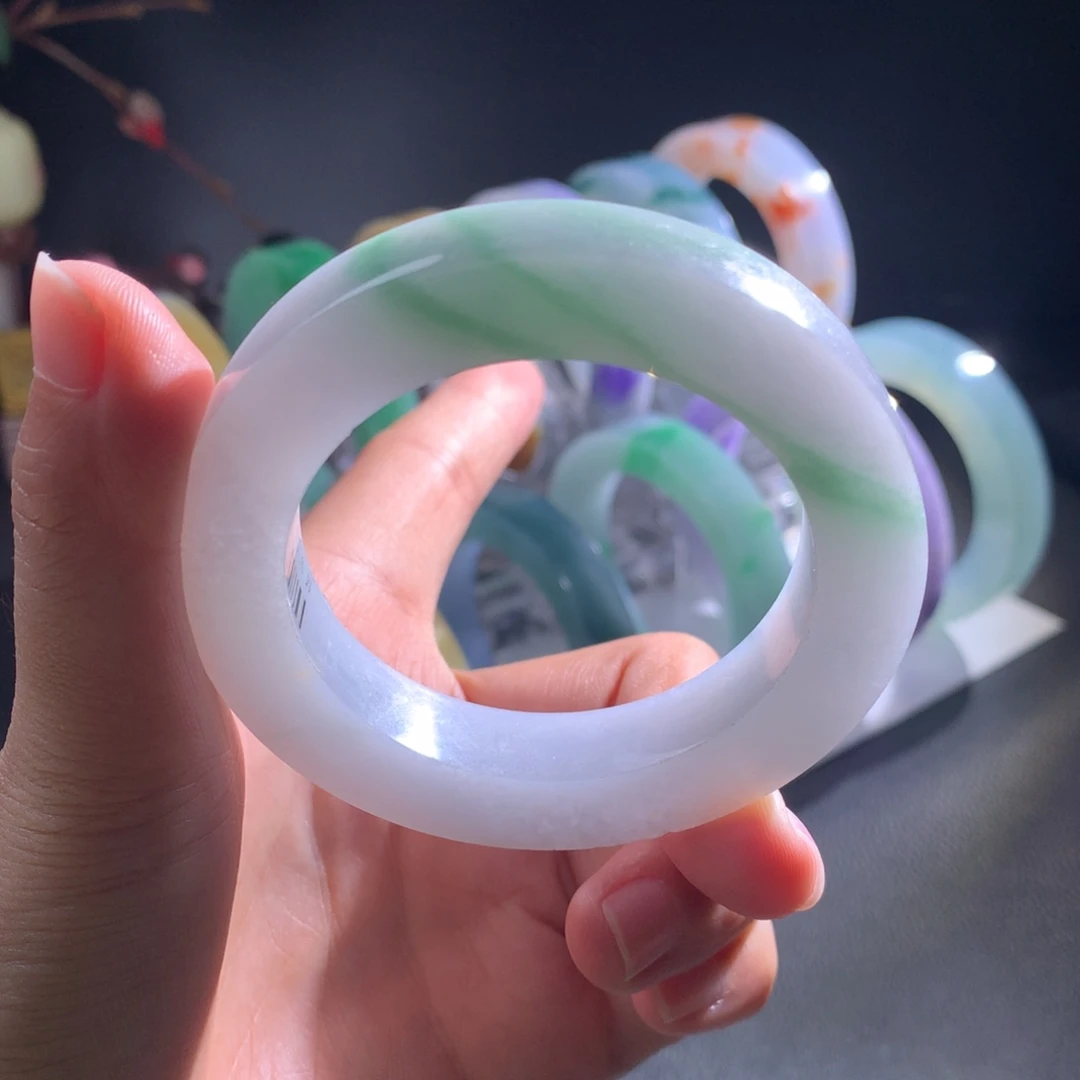 定制翡翠未镶嵌手镯白底青49-54