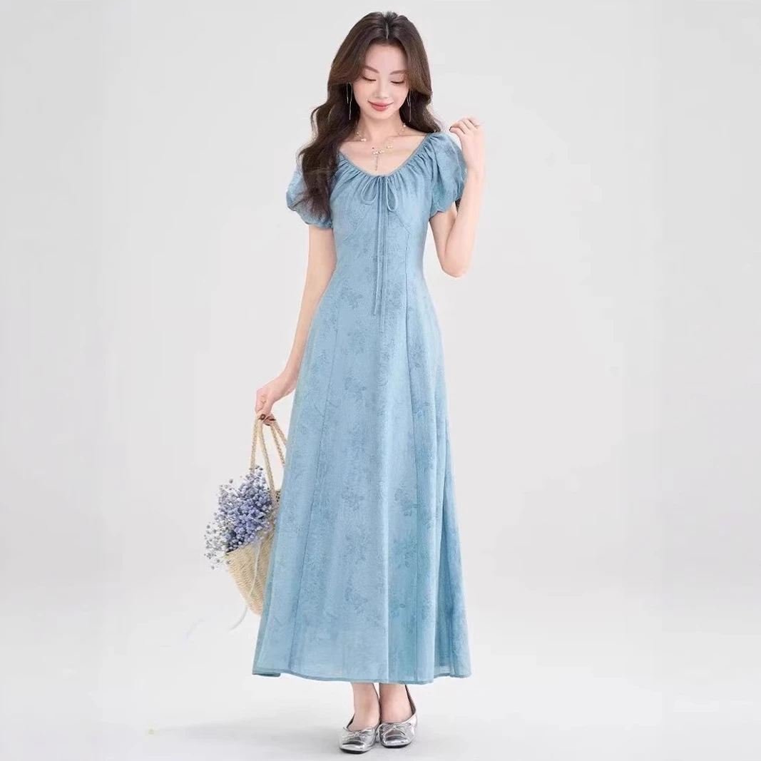 2025夏季新款气质长裙高级感法式泡泡袖收腰碎花连衣裙旅游度假风