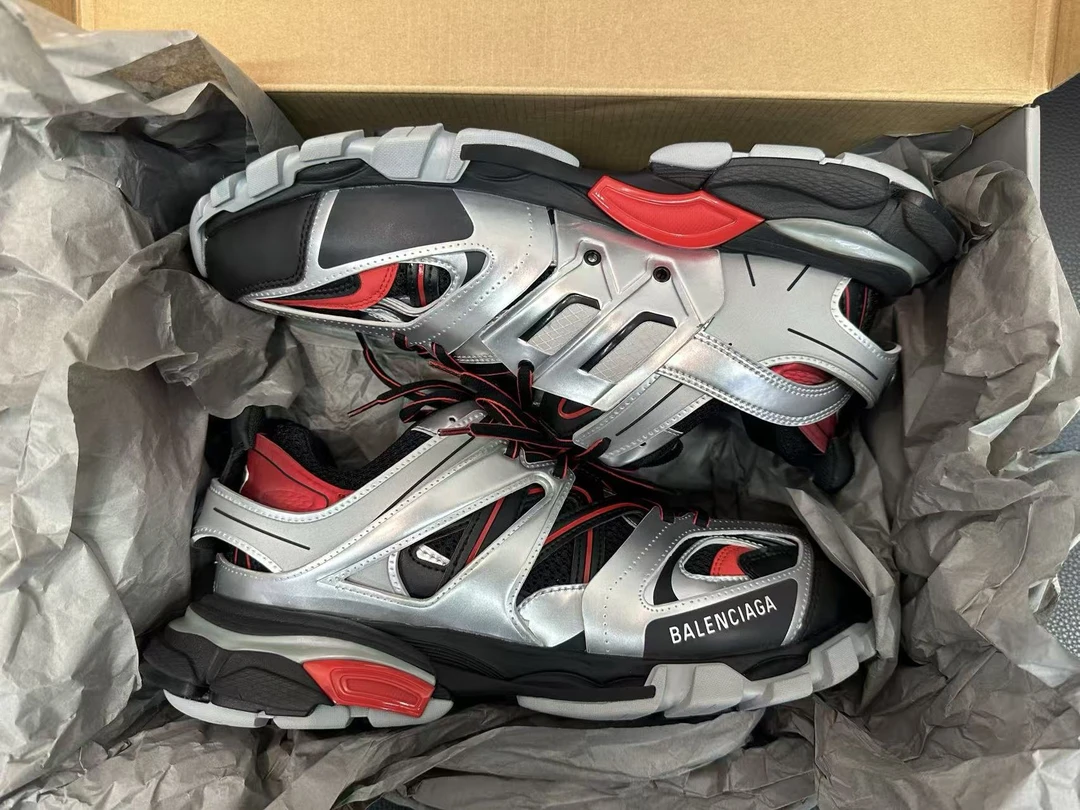99新 Balenciaga/巴黎世家 42码 Track1.0未使用 银黑红 00072