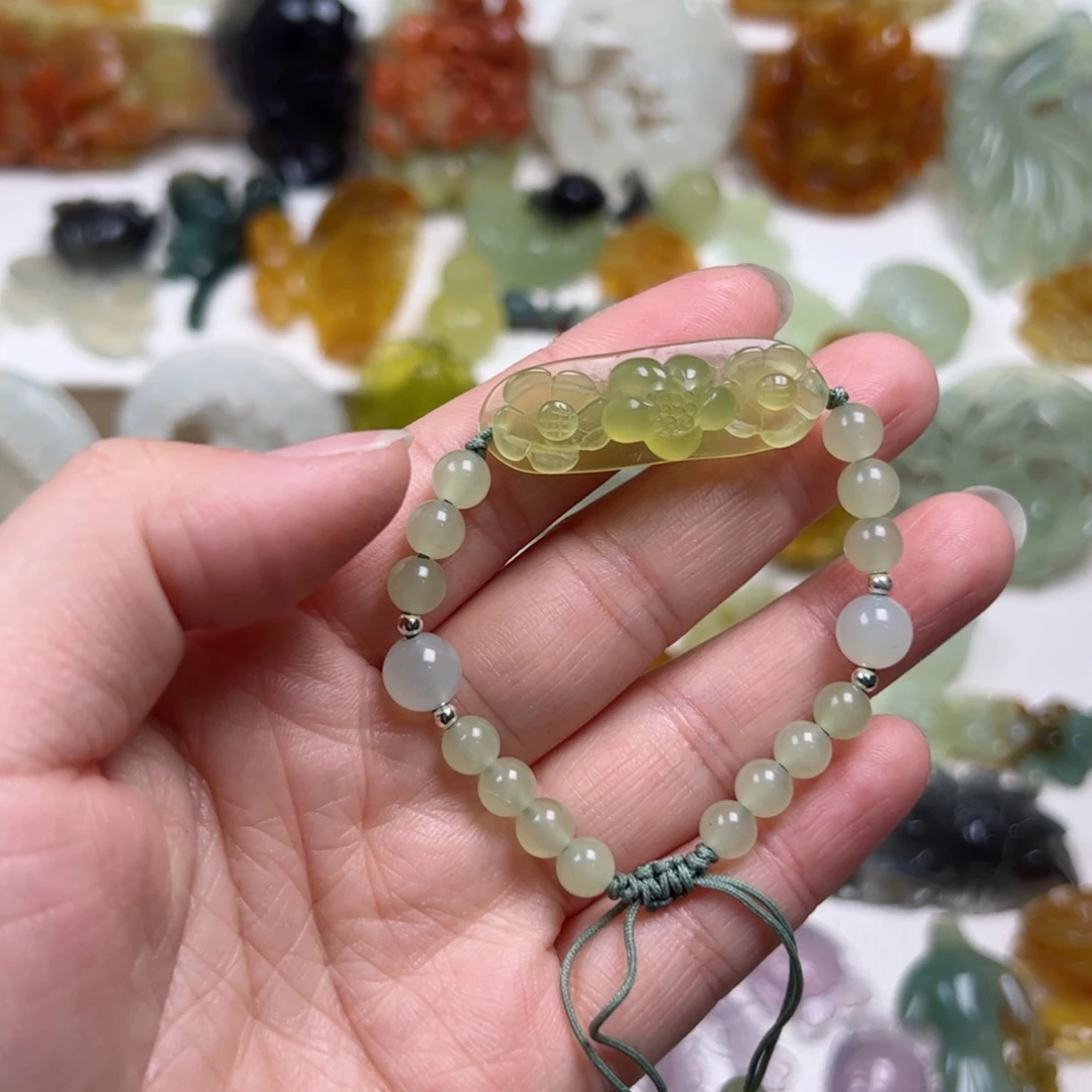 蛇纹石玉未镶嵌颈饰