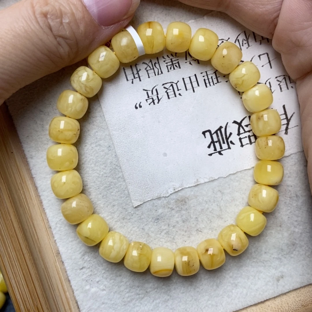 蜜蜡未镶嵌珠宝奇石90
