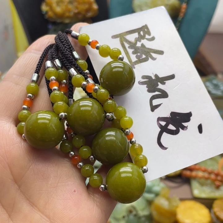 蛇纹石玉合金颈饰