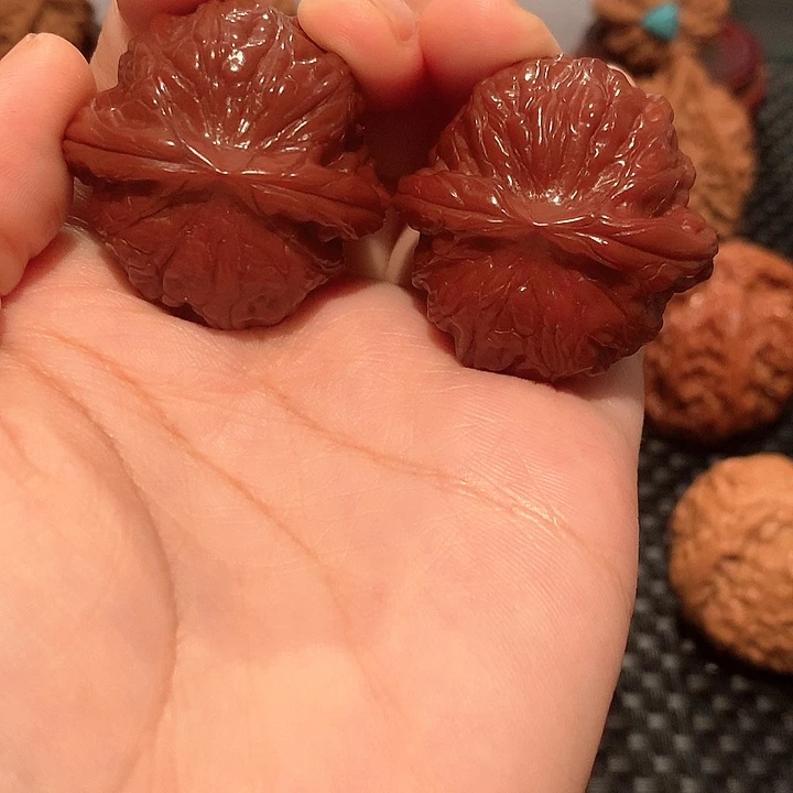 文玩核桃吊坠小金鱼