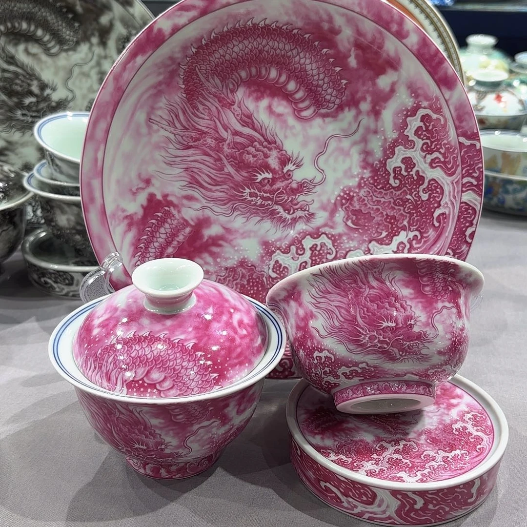 瓷片景德镇瓷器精品陈列