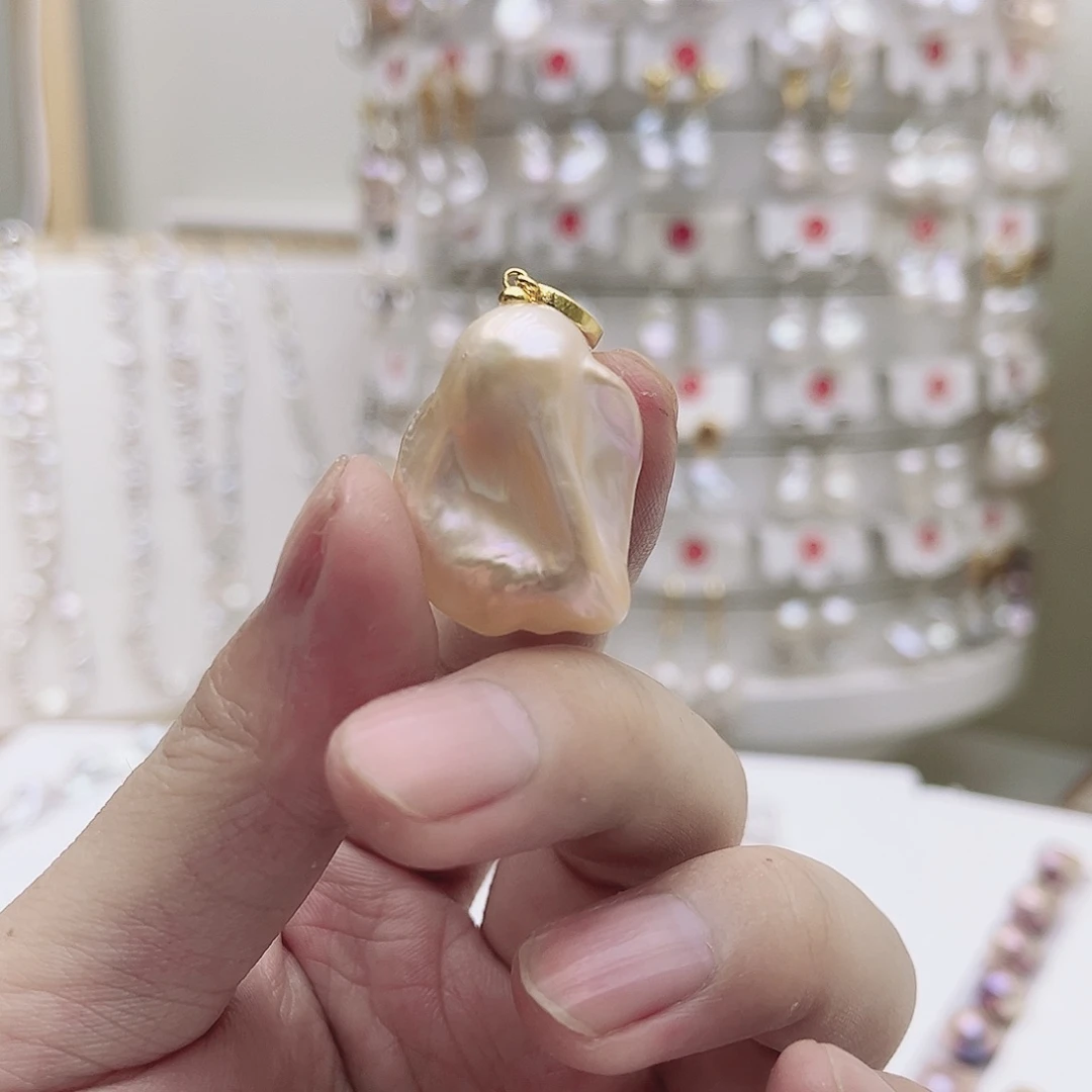淡水珍珠银S925镶嵌颈饰千**
