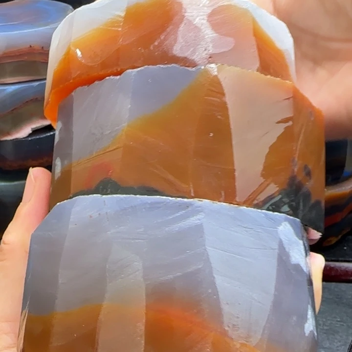 隆***艺定制玛瑙手镯定制