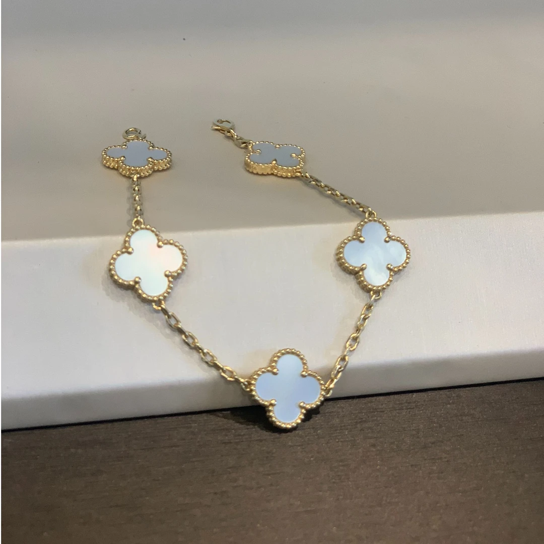 Meizuo珠宝·18k金白贝五花手链温柔白月光