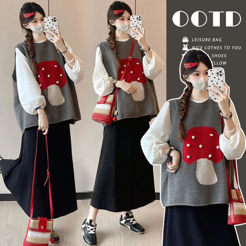 孕妇装2025秋冬款爆款休闲宽松长袖搭配减龄蘑菇针织马甲孕妇套装