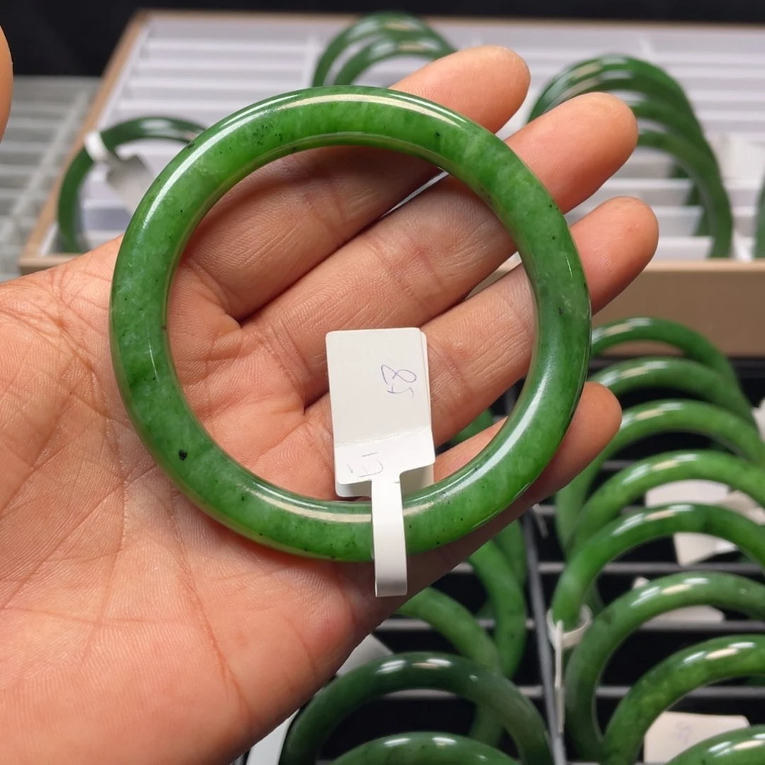 和田玉（碧玉）手镯未镶嵌