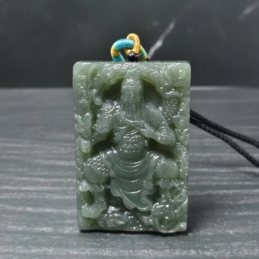 Q和田玉关公降龙吊坠0283