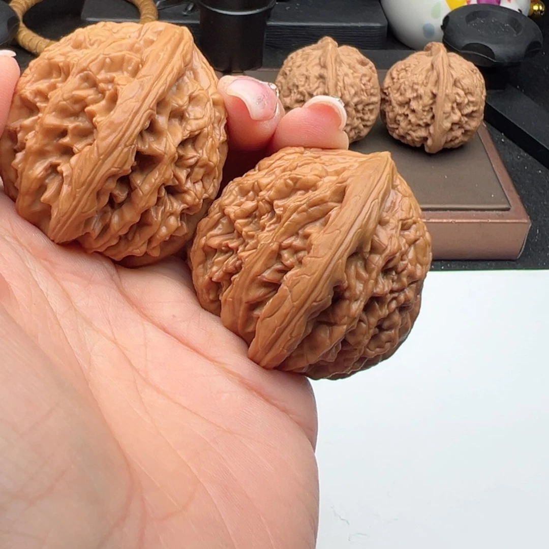 文玩核桃把件虎头王42