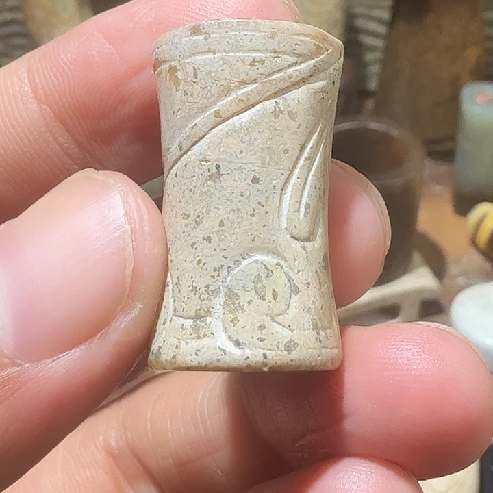 啊***和田玉未镶嵌挂件