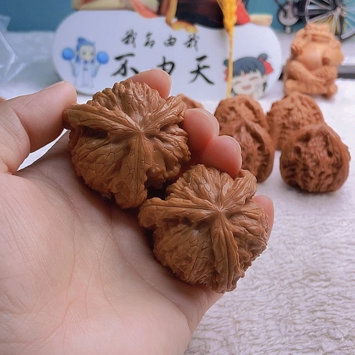 吊坠文玩核桃释*三棱