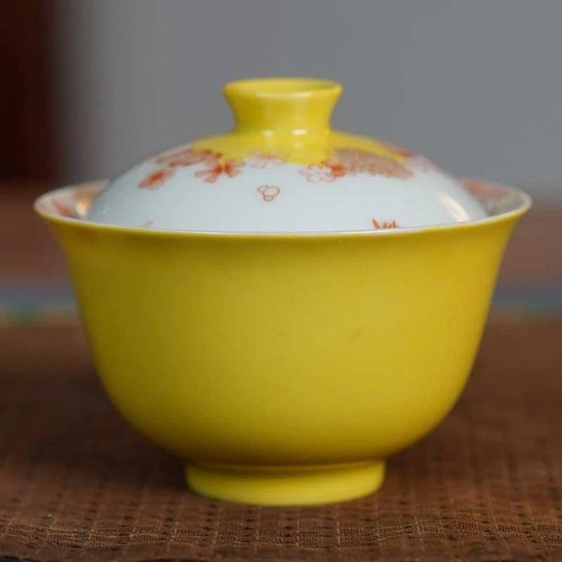 陶瓷矾红万花盖碗