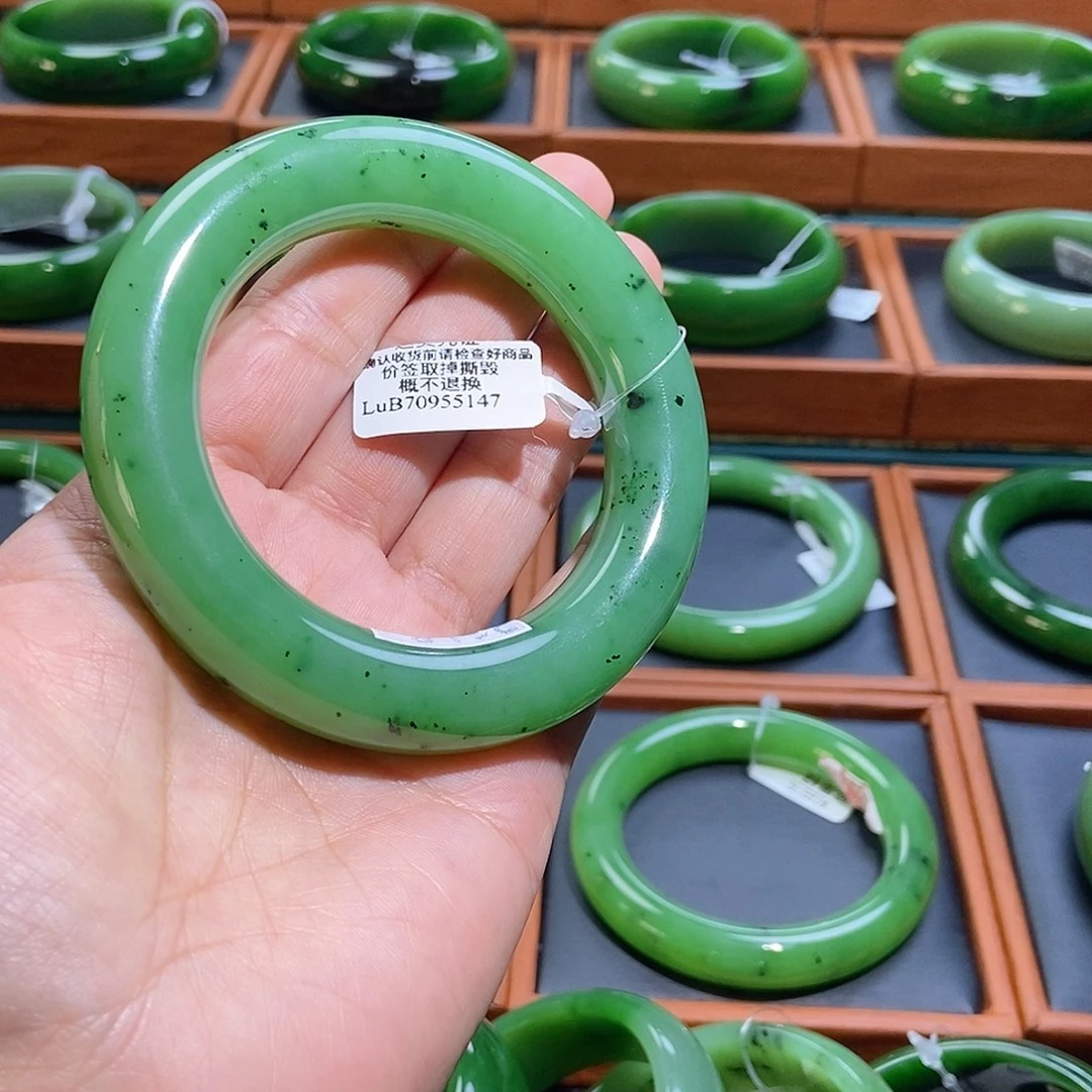 和田玉（碧玉）未镶嵌手镯俄碧猕猴桃胖圆55.6