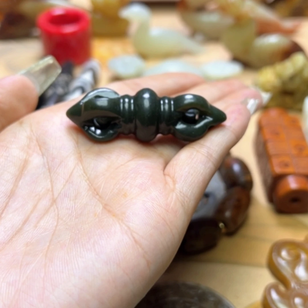 【闪购商品】蛇纹石玉颈饰未镶嵌