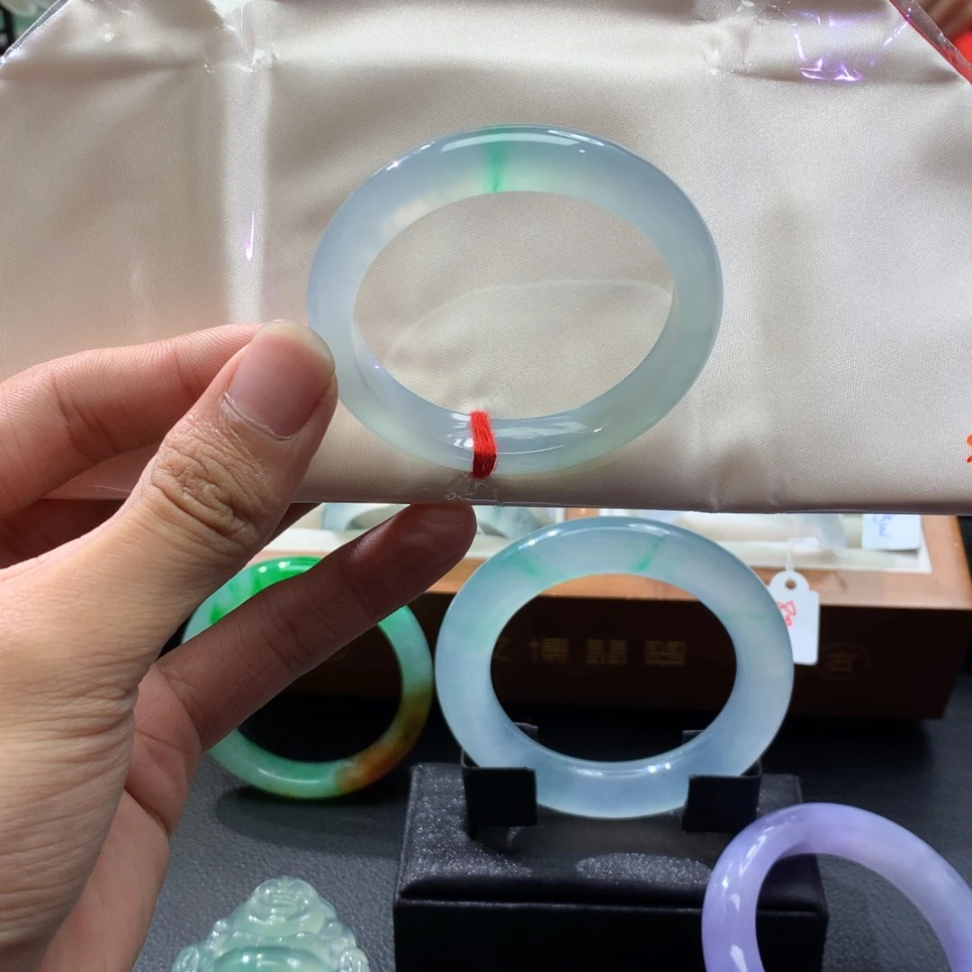 翡翠未镶嵌手镯正圈13号