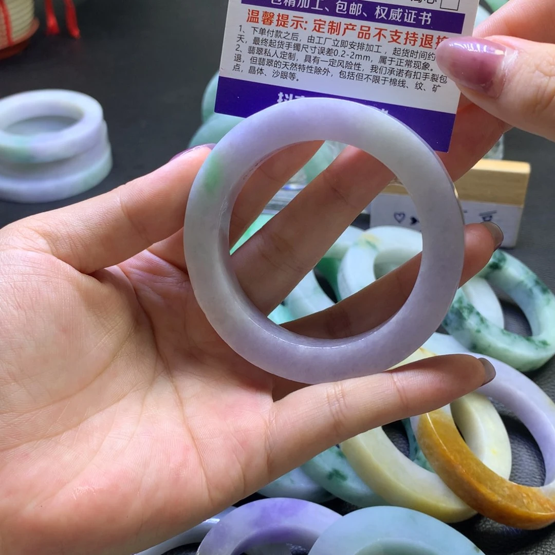 未镶嵌翡翠定制翡翠九*月