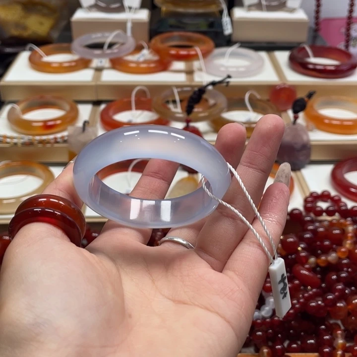 玛瑙/玉髓未镶嵌手镯