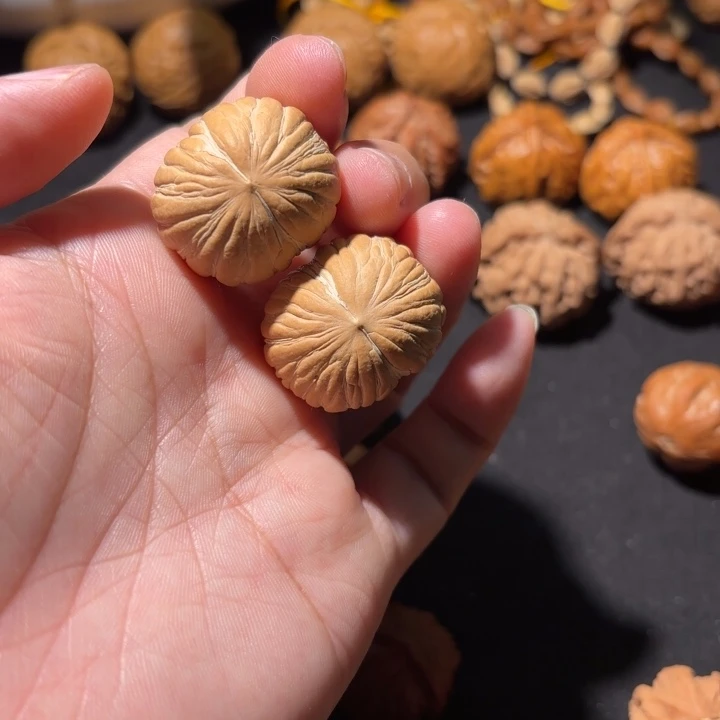 血***霜把件文玩核桃金丝小南瓜322