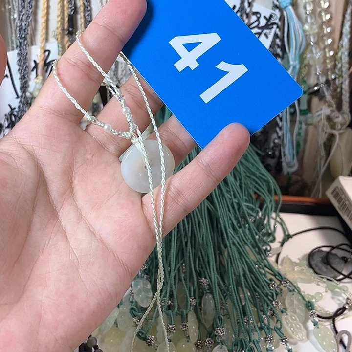 蛇纹石玉合金颈饰