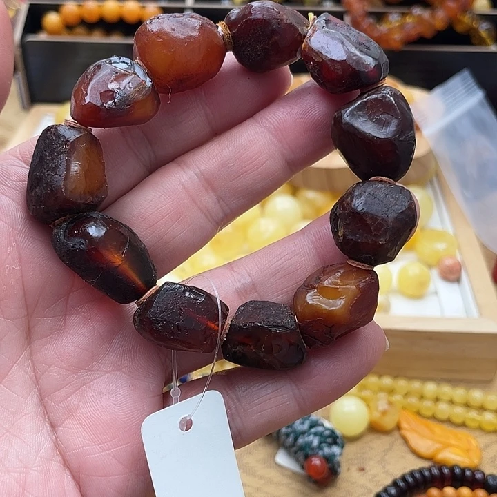 琥珀未镶嵌套链手串