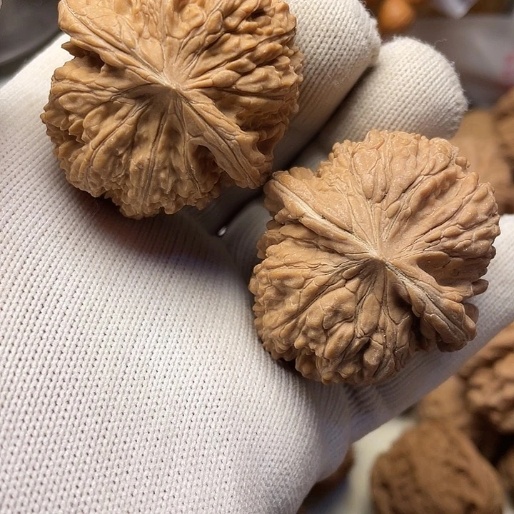 桃核吊坠137狮子头狮子头