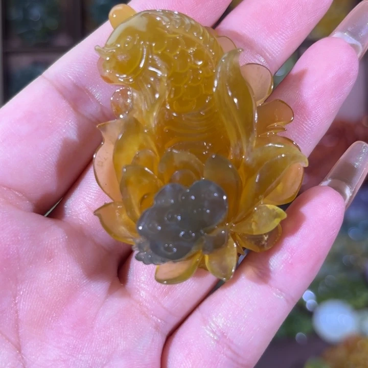 未镶嵌蛇纹石玉颈饰安*?随机发