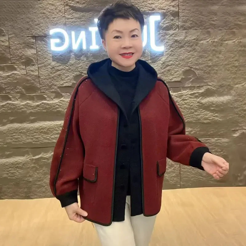 H秋冬新款2025重工烫钻连帽外套中年妈妈气质宽松显瘦大码外套