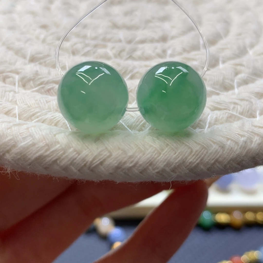 定制翡翠未镶嵌 毛货抛光定制 卡12.4 冰胶绿珠 一对 ye