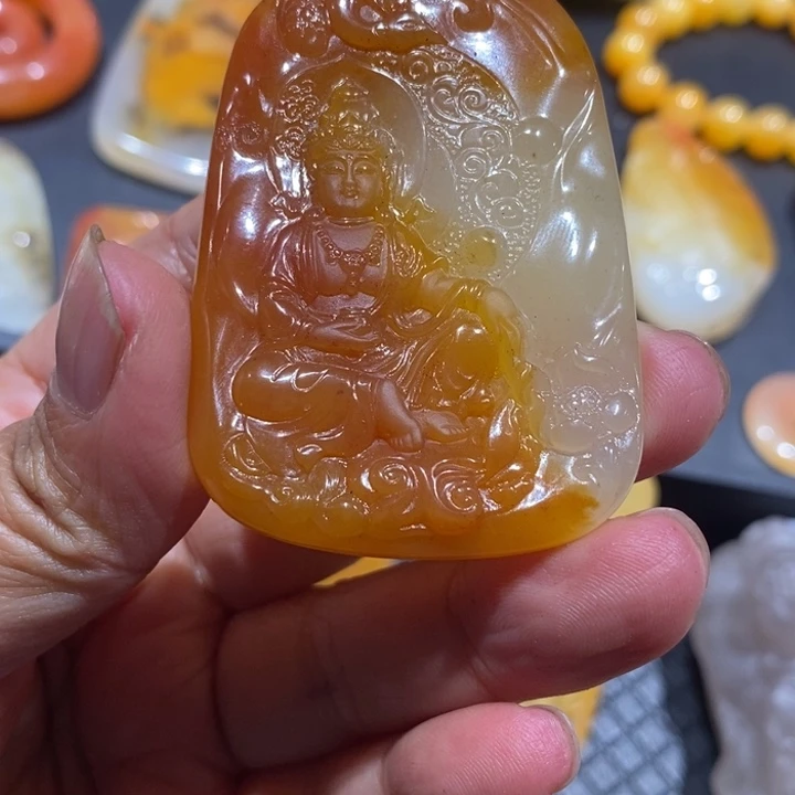 石英质玉（黄龙玉）未镶嵌挂件