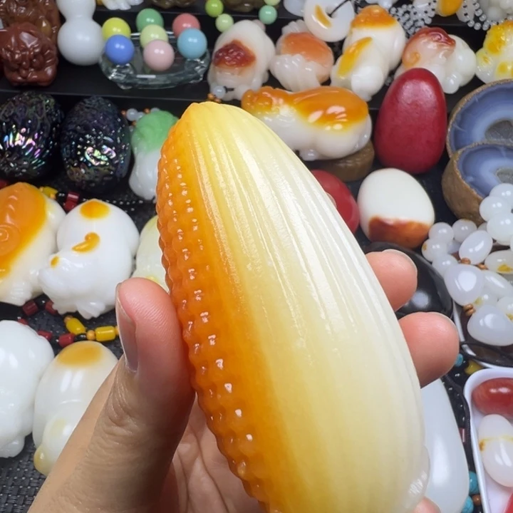 新疆戈壁五彩石金丝