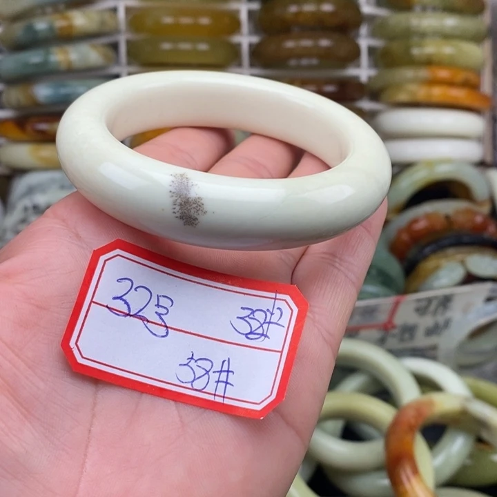 未镶嵌蛇纹石玉手绳爱**己