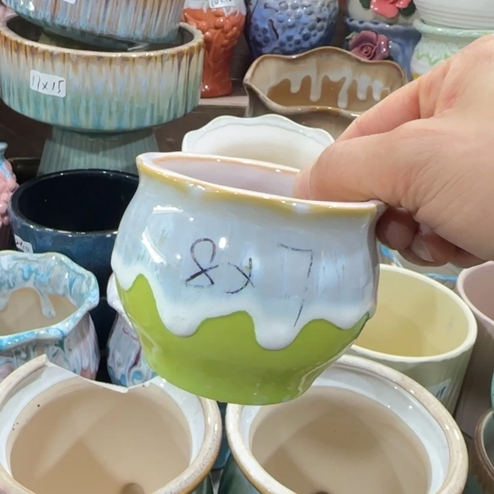 凑9块包邮，有孔，陶瓷花盆