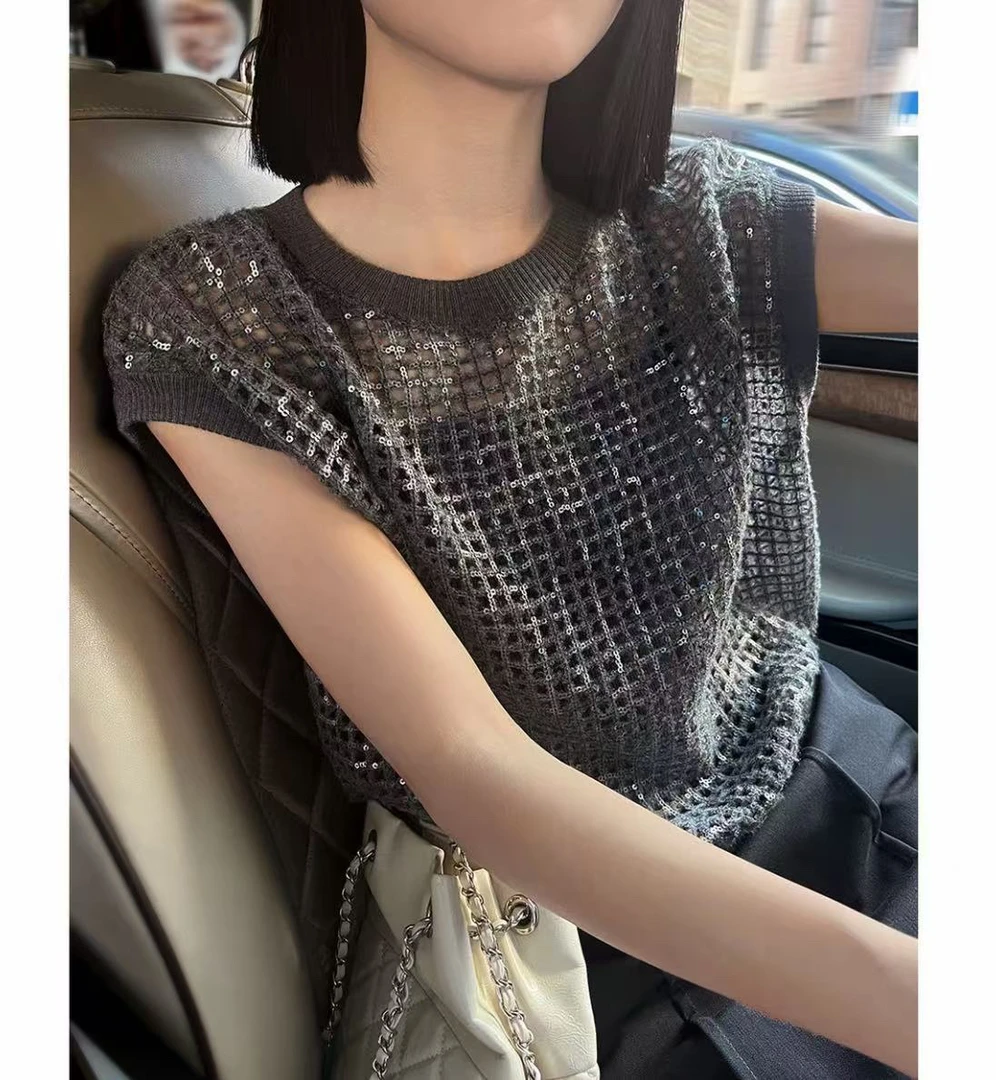 25秋冬辰亮片背心老钱风镂空无袖针织上衣 3297