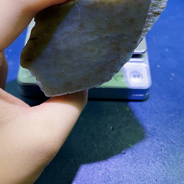 未镶嵌和田玉（糖玉）珠宝半成品