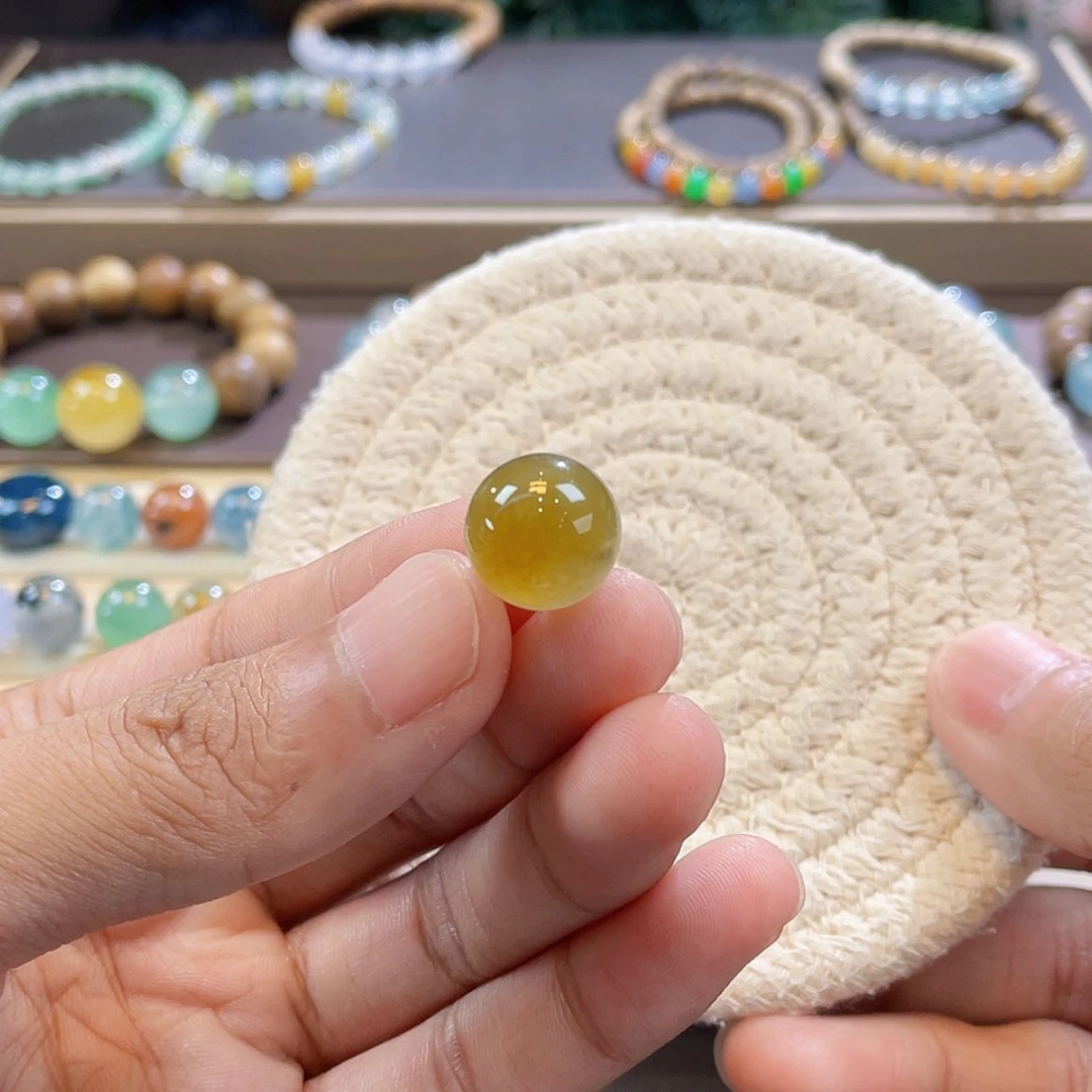 【闪购商品】颈饰未镶嵌翡翠卡13.6秋香色