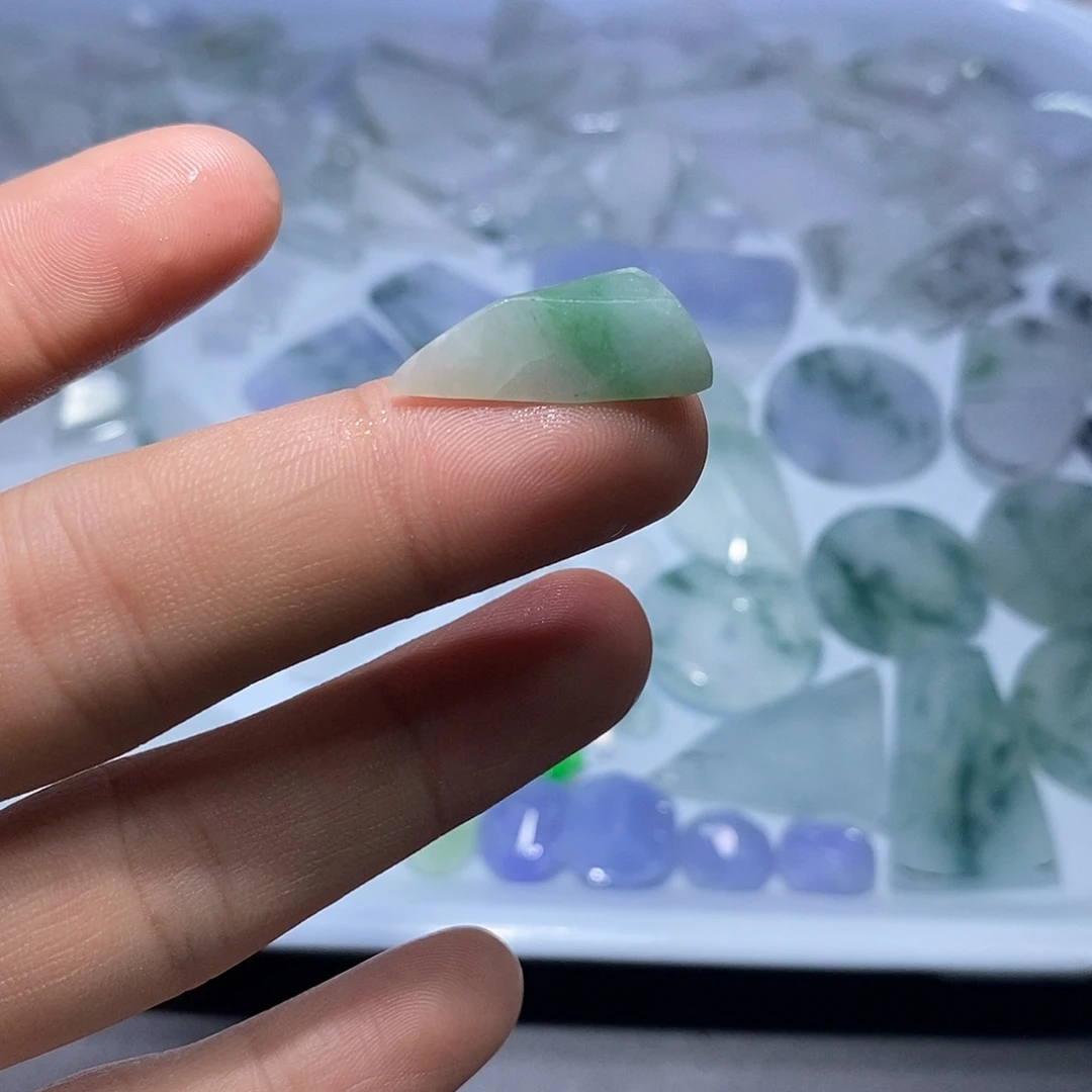 颈饰未镶嵌翡翠4788