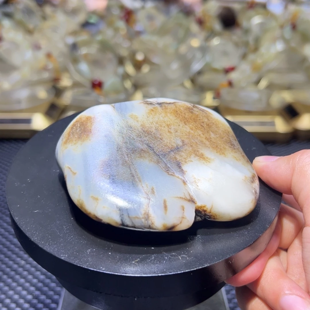 和田玉（子料）未镶嵌吊坠(不含链)241克