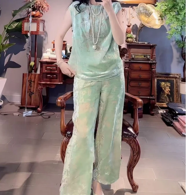 时尚潮流百搭精品女装dgd1642