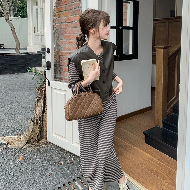 小个子大方得体穿搭学院减龄咖色马甲条纹卫衣裙两件套连衣裙套装
